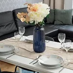 Apartment Stylish One Bedroom Perfectly Located By Renters *
