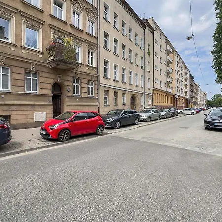 Stylish One Bedroom Perfectly Located By Renters * 브로츠와프