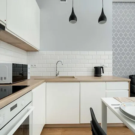 Stylish One Bedroom Perfectly Located By Renters Daire