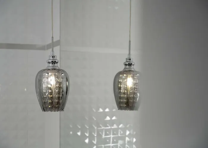 Stylish One Bedroom Perfectly Located By Renters * ヴロツワフ